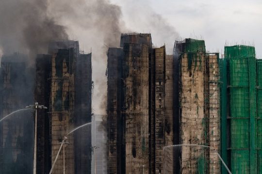 Hong Kong πυρκαγιά σε ουρανοξύστη